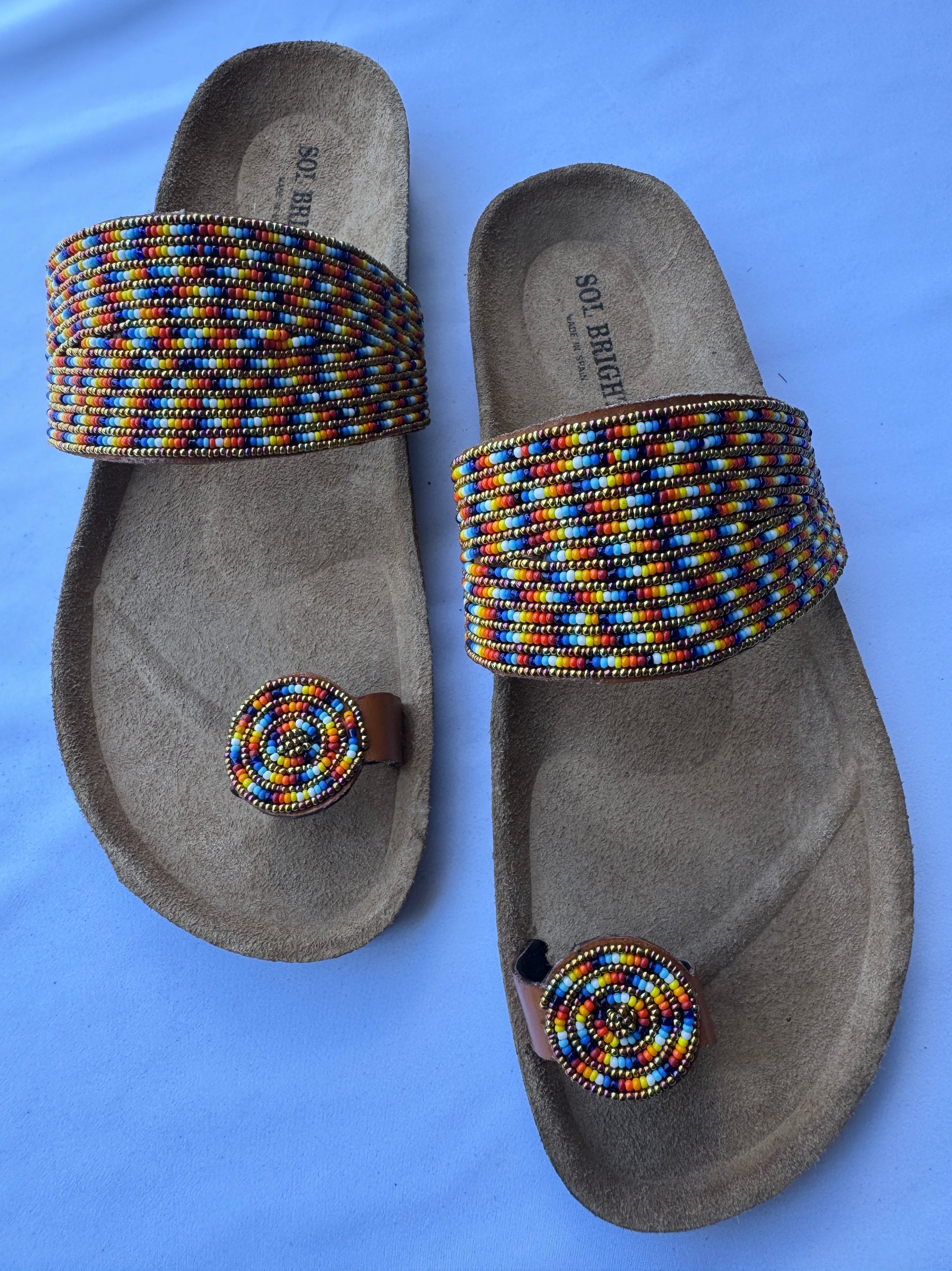 Sanaa (US 11-11.5), Style 03 - Multicolor Micro-Bead Wide-Band Comfort
