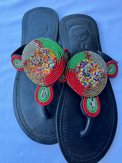 Sanaa (US 11-11.5), Style 11 - Red-Green Multicolor Disc Medallion