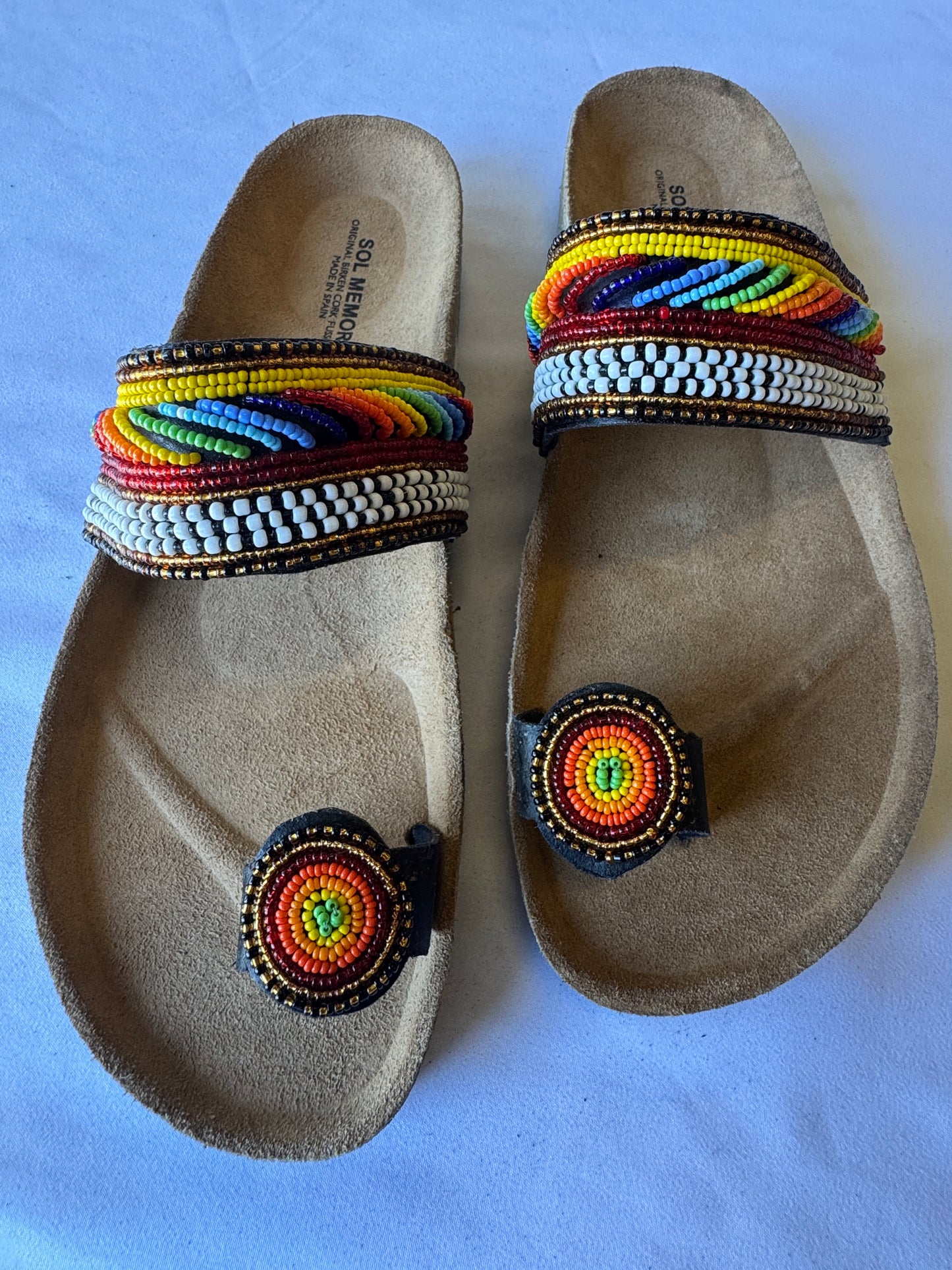 Ayana (US 9-9.5), Style 05 - Rainbow-White Layered Comfort