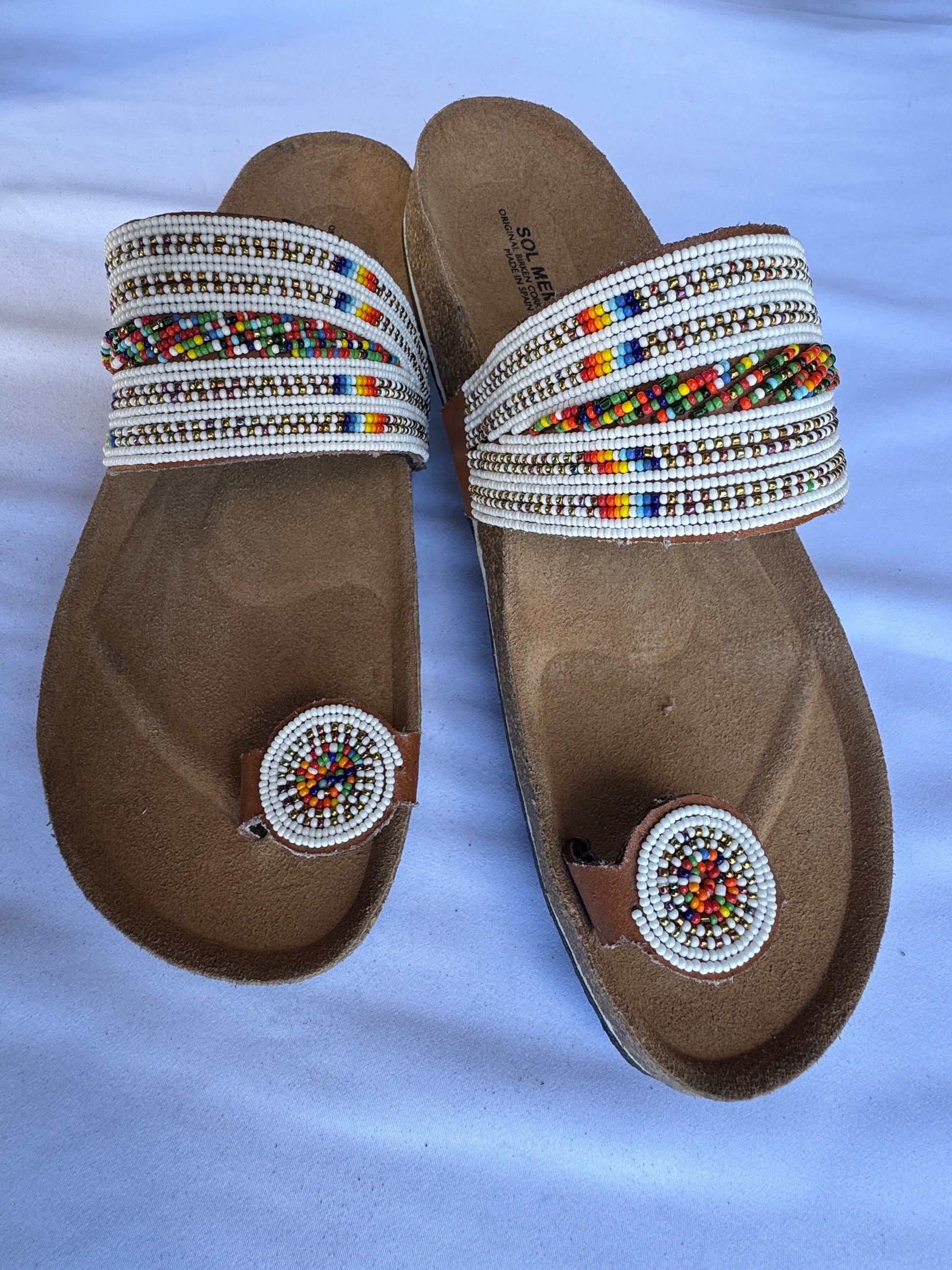 Ayana (US 9-9.5), Style 06 - White Silver Multicolor Stripe Toe-Loop