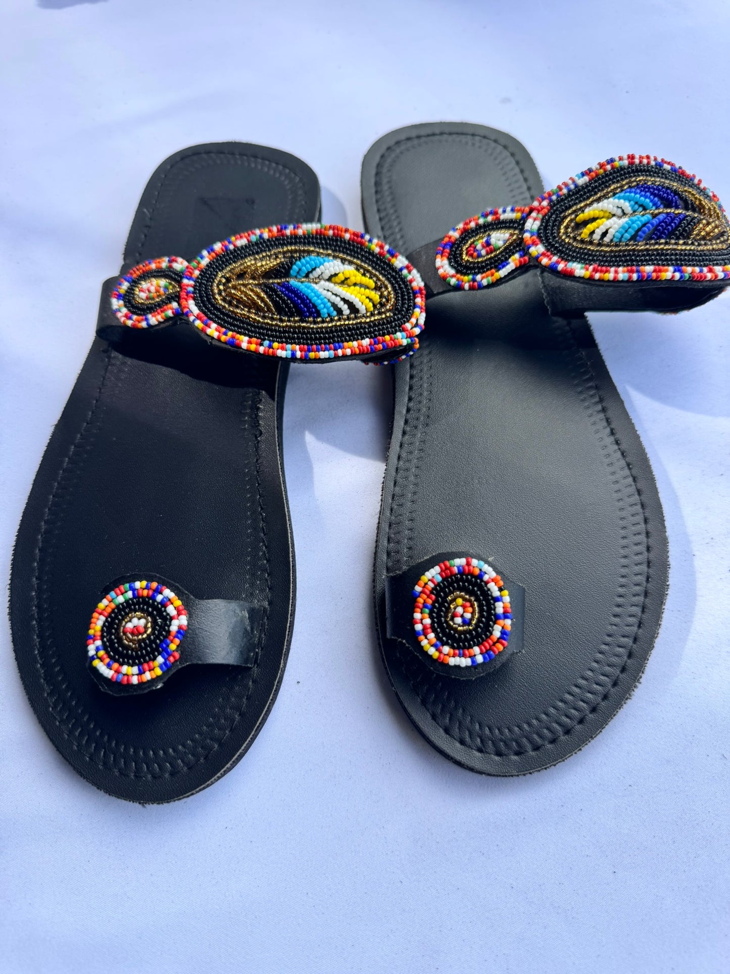 Ayana (US 9-9.5), Style 25 - Black-Gold Multicolor Leaf