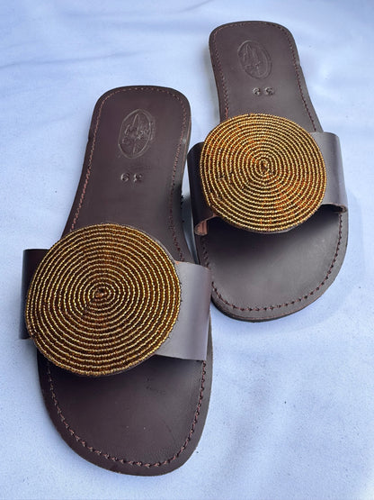 Zahara (US 10-10.5), Style 06 - Gold Spiral Disc