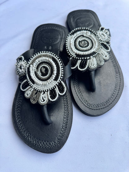 Zahara (US 10-10.5), Style 09 - Black-White Silver Round Floral