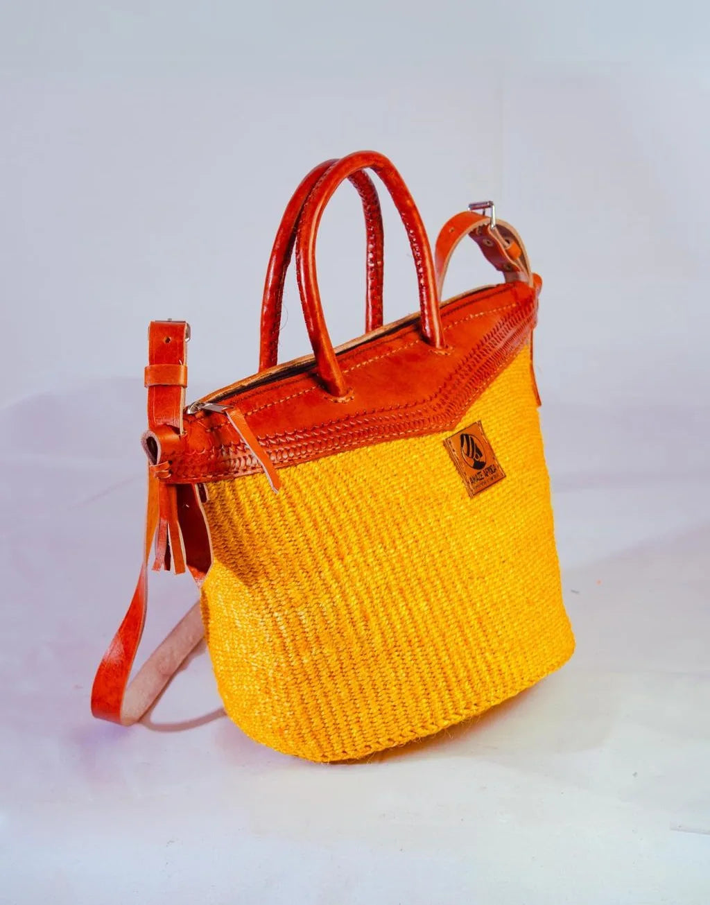 Mutheu woven bag